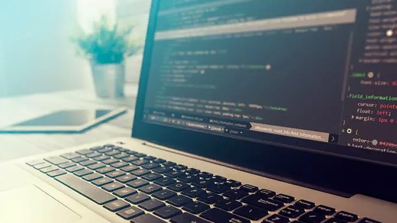 M&agrave;n h&igrave;nh độ ph&acirc;n giải cao v&agrave; dung lượng pin đủ sử dụng 8 - 10 giờ